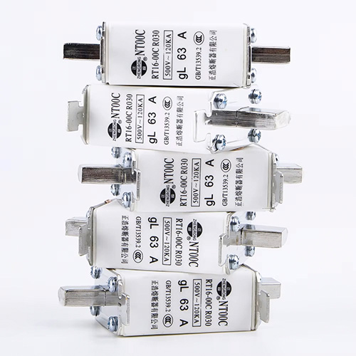 Pasadyang Pakyawan Mababang-boltahe NT00C AC Fuse Link Knife Maliit na Talim Mataas na Kapasidad ng Pagsira Copper 100A CE