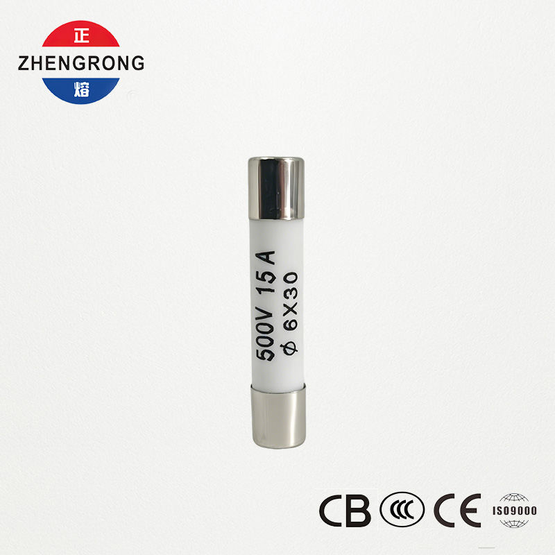 High-Quality 6*30mm R058 Fuse 15A para sa mga International Distributor